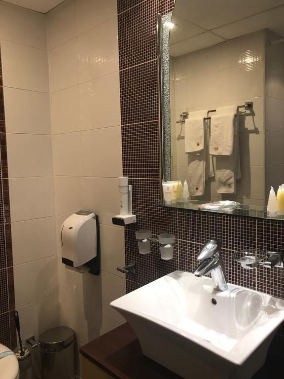 卡迪纳尔酒店 布拉格埃夫格拉德 外观 照片