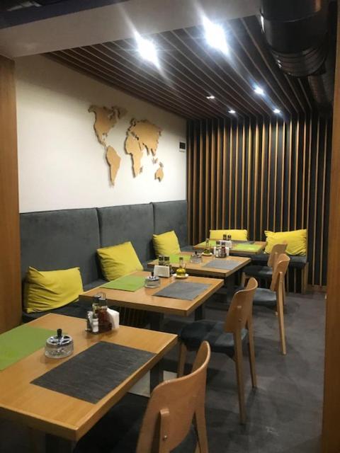 卡迪纳尔酒店 布拉格埃夫格拉德 外观 照片